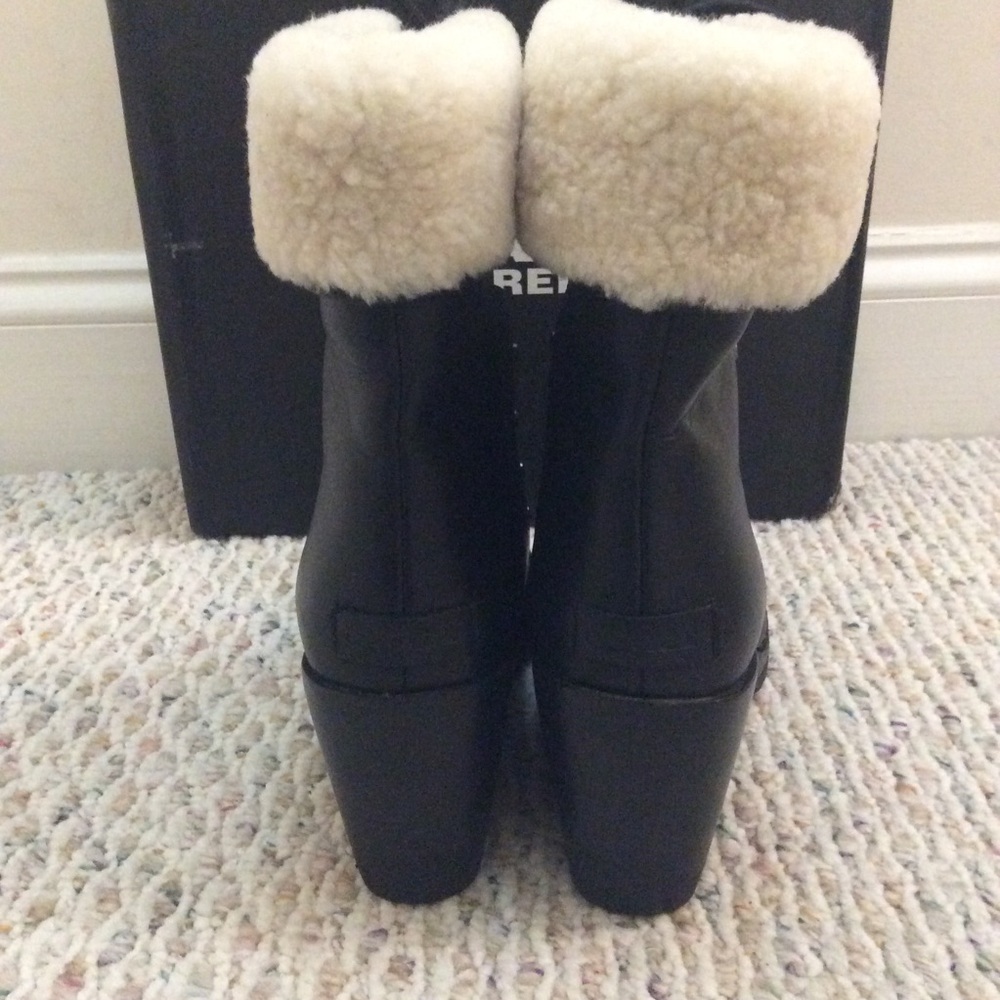 🆕 SOREL x Anthropologie black leather wedge boots - Picture 6 of 8
